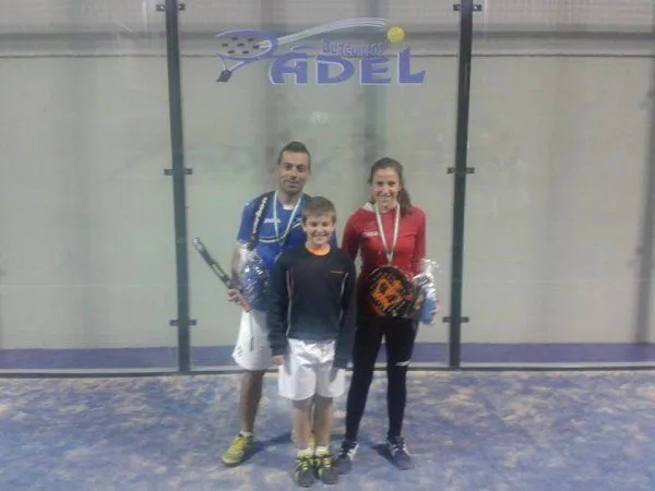 Burguillos Pádel Sevilla - centro deportivo en Burguillos
