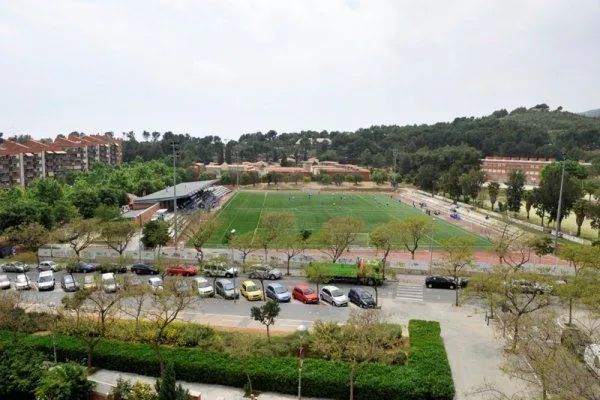 Camp Esportiu Municipal De Can Vinader - centro deportivo en Castelldefels