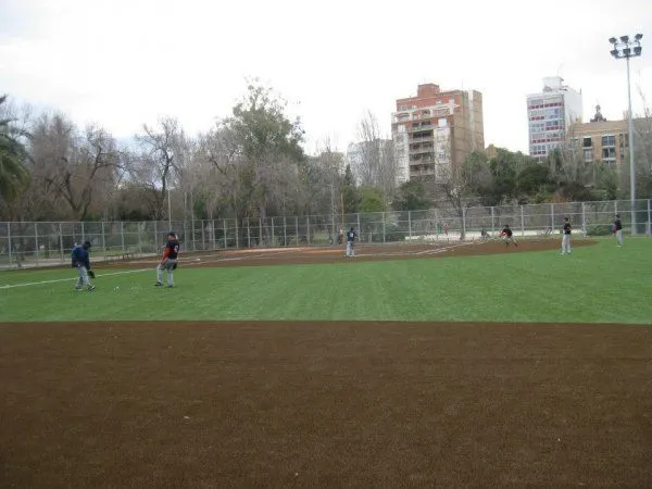 Campo De Beisbol De Gandía - Club Béisbol Spiaggia - centro deportivo en Gandia