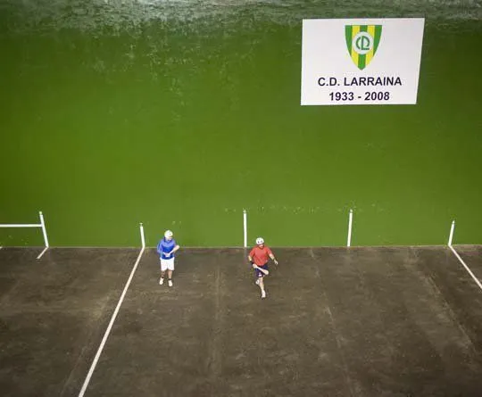 Campo De Deportes Larraina - centro deportivo en Pamplona