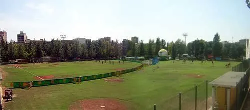 Campo Municipal De Beisbol Y Softbol Turia Valencia - centro deportivo en Valencia