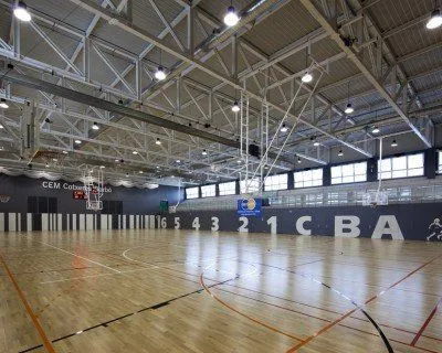 Centre Esportiu Municipal Cotxeres Borbó - centro deportivo en Barcelona