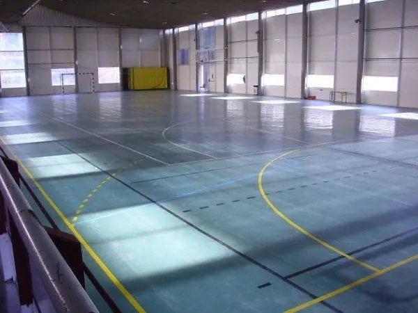 Centre Esportiu Municipal Les Corts - centro deportivo en Barcelona