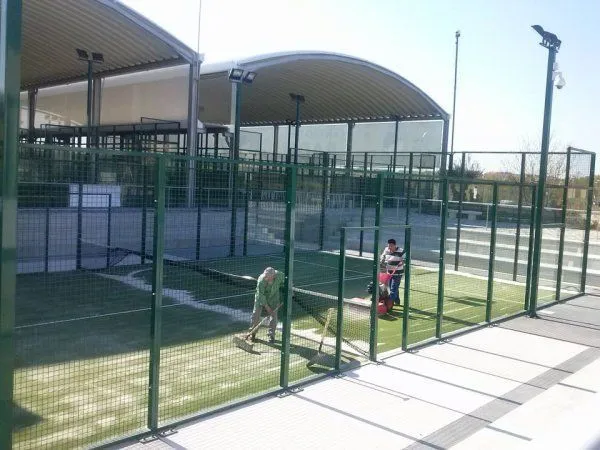 Centro De Pádel Las Matillas - centro deportivo en Arroyomolinos