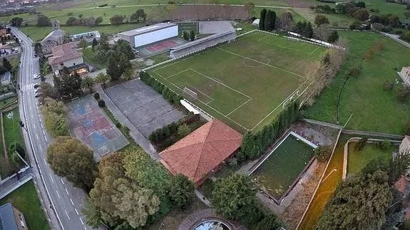 Centro Social Santiago Galas - centro deportivo en Cabezón de la Sal