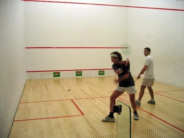 Ciudad Deportiva Amaya - centro deportivo en Pamplona