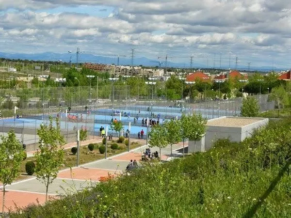 Ciudad Deportiva Valdelasfuentes - centro deportivo en Alcobendas