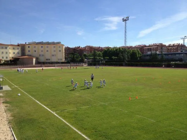 Ciudad Deportiva Zona Norte - centro deportivo en Ávila