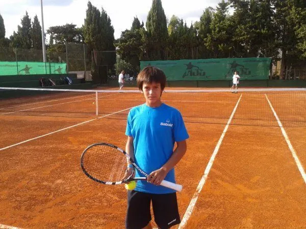 Club De Campo Elda - centro deportivo en Elda