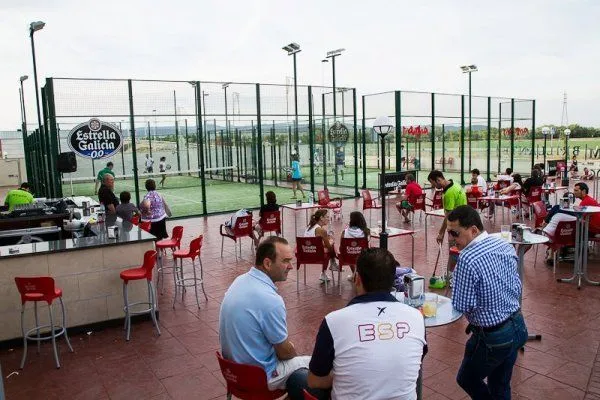 Club De Pádel Ciudad De Andujar - centro deportivo en Atajate