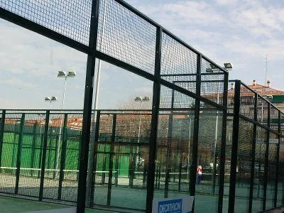 Club De Pádel Cobra Sport - centro deportivo en Móstoles