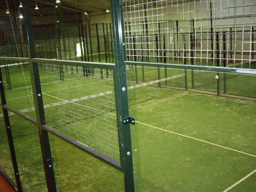 Club De Padel Madoh - centro deportivo en Dos Hermanas