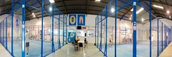 Club De Pádel Pino Montano - centro deportivo en Sevilla