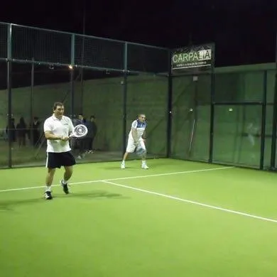 Club De Padel Ponferrada - centro deportivo en Ponferrada