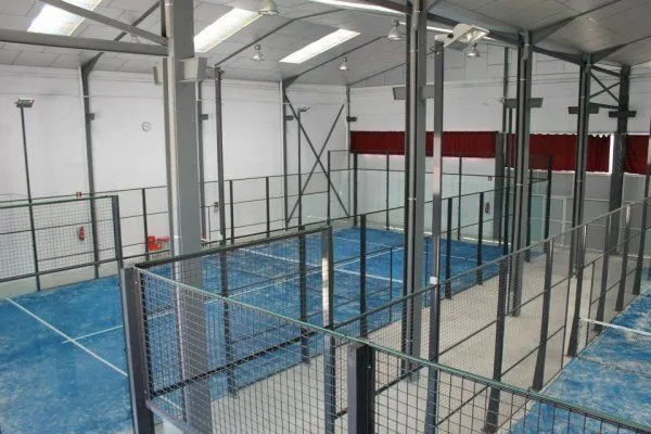 Club De Pádel Tobarra - centro deportivo en Tobarra