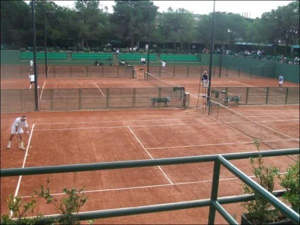 Club De Tenis Chamartin - centro deportivo en Madrid