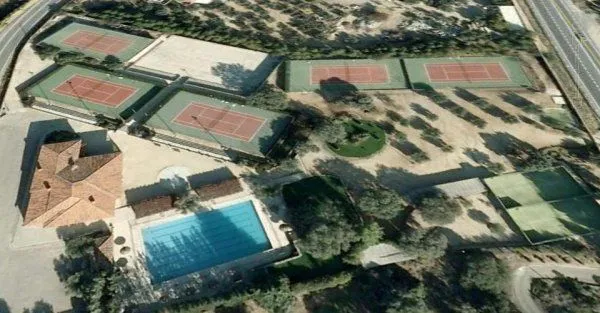 Club De Tenis Toledo - centro deportivo en Toledo