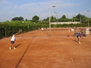 Club De Tennis Valls - centro deportivo en Valls