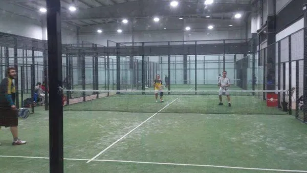 Club Padel Alcala Indoor-outdoor - centro deportivo en Alcalá de Henares