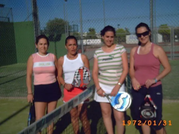 Club Pádel Bollullos Padebo - centro deportivo en Bollullos de la Mitación