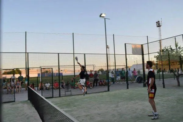 Club Padel Cantillana - centro deportivo en Cantillana