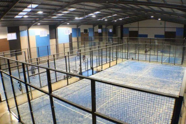 Club Padel Indoor Conil - centro deportivo en Conil de la Frontera