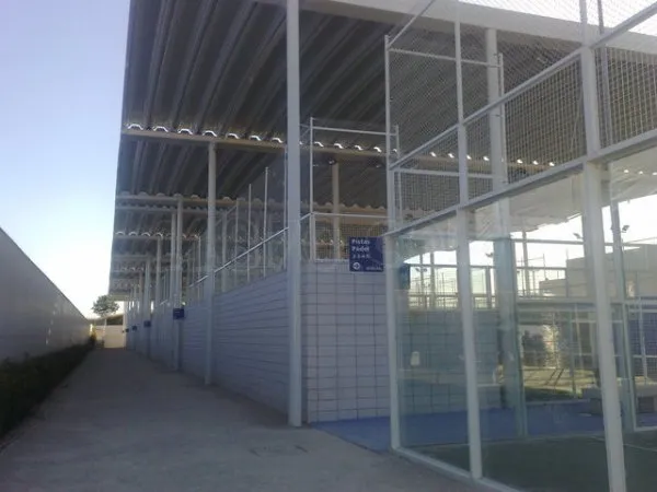 Club Padel Tres Olivos - centro deportivo en Madrid