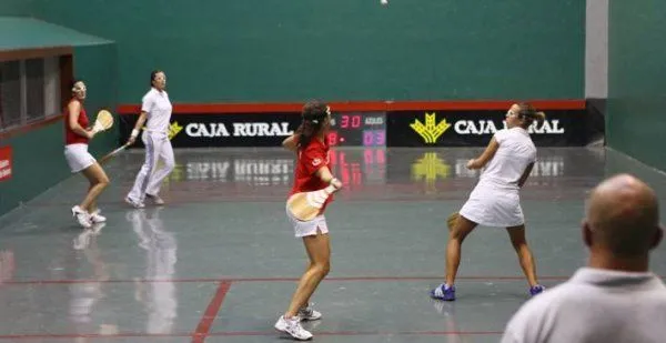 Club Tenis Pamplona - centro deportivo en Pamplona