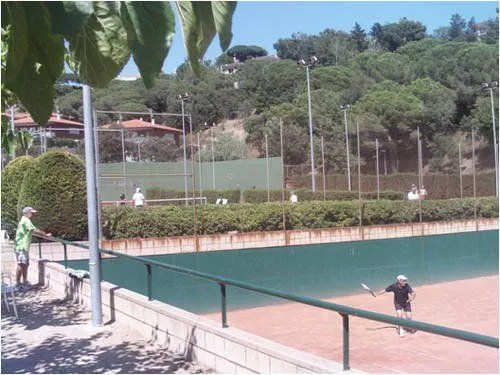 Club Tennis De Sant Pol De Mar - centro deportivo en Sant Pol de Mar