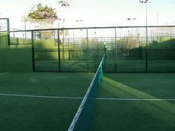 Club Zaudin Golf - centro deportivo en Tomares
