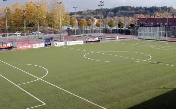Complejo Polideportivo Jerónimo De La Morena - centro deportivo en Guadalajara