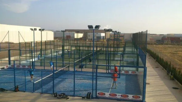 Entre Pistes Onda - centro deportivo en Onda