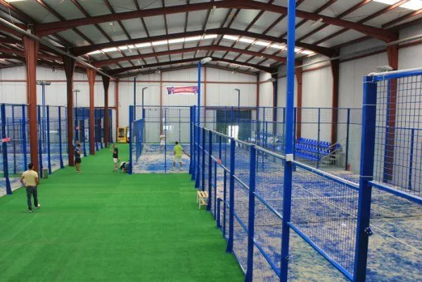 Fantasy Padel Málaga - centro deportivo en Málaga