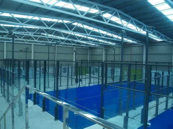 Indoor Amposta Pádel - I Am Padel - centro deportivo en Amposta