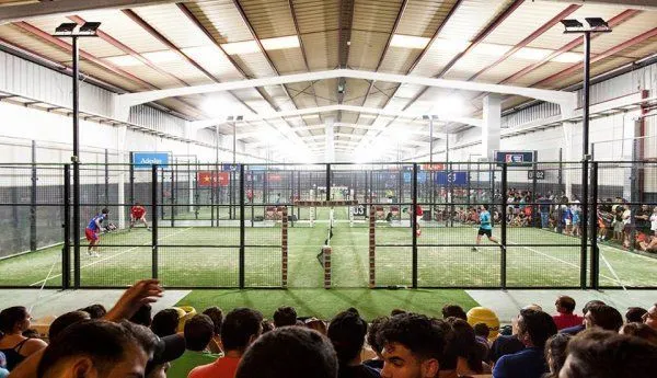 Lúdica Pádel Social Club - centro deportivo en Alcalá de Guadaíra