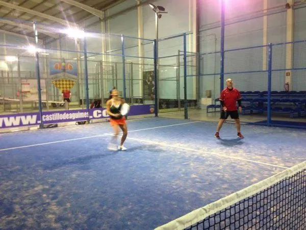 Macro Indoor Padel Castillo De Aguimes - centro deportivo en Santa Cruz de la Palma