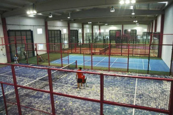 Más Que Padel Albacete - centro deportivo en Albacete