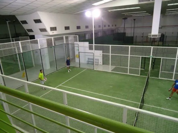 Match Point Sevilla - centro deportivo en Dos Hermanas