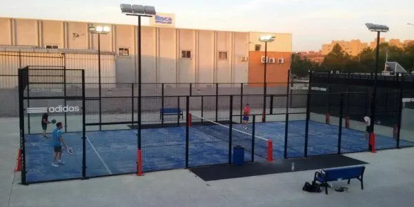 Ocho Padel Club - centro deportivo en Toledo