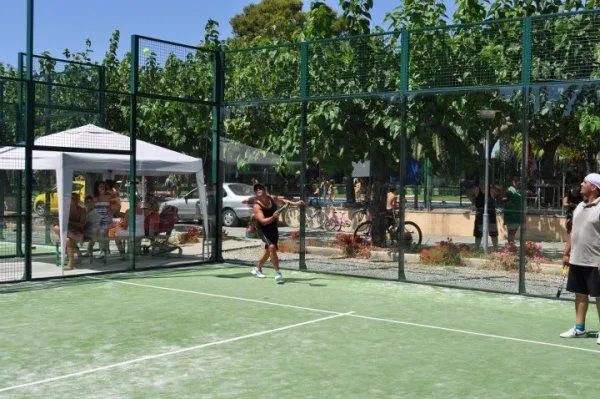 Padel Cambrils - centro deportivo en Cambrils