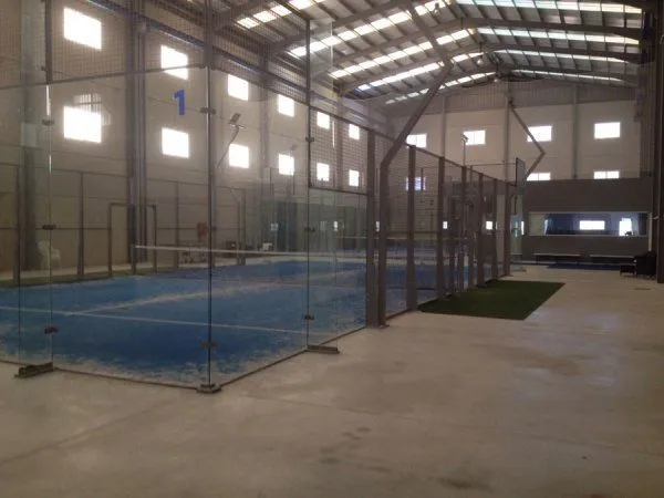 Padel Fitness Center - Padel Indoor La Foia - centro deportivo en Onil