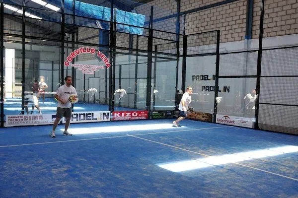 Padel Indoor Azuaga - centro deportivo en Azuaga