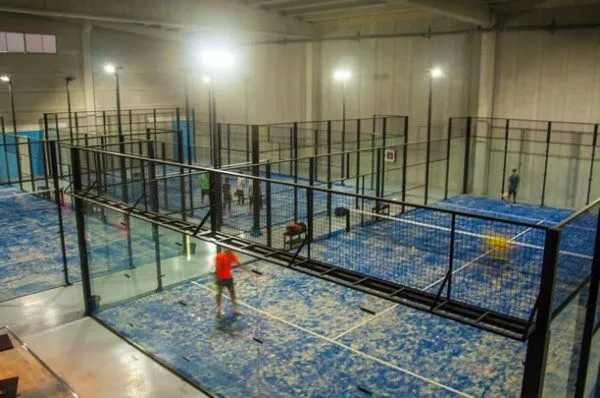 Padel Indoor Guissona - centro deportivo en Guissona