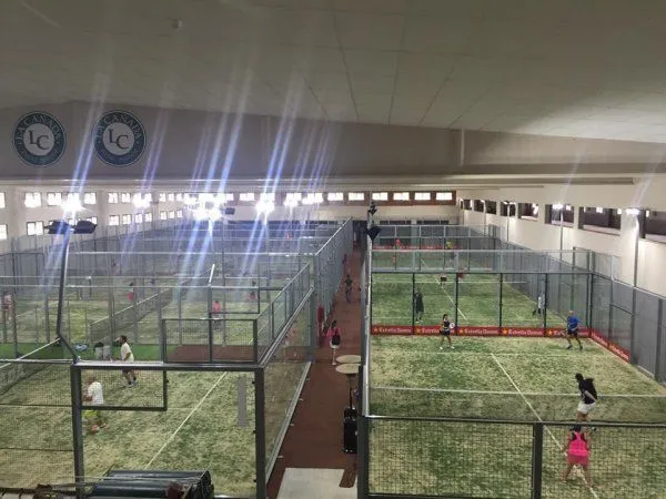 Padel Indoor La Cañada - centro deportivo en Badajoz