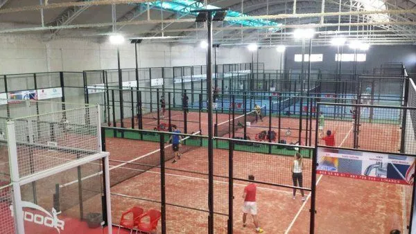 Padel Indoor Linares - centro deportivo en Linares