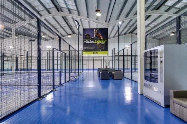 Padel Indoor Sant Cugat Dir - centro deportivo en Sant Cugat del Vallés