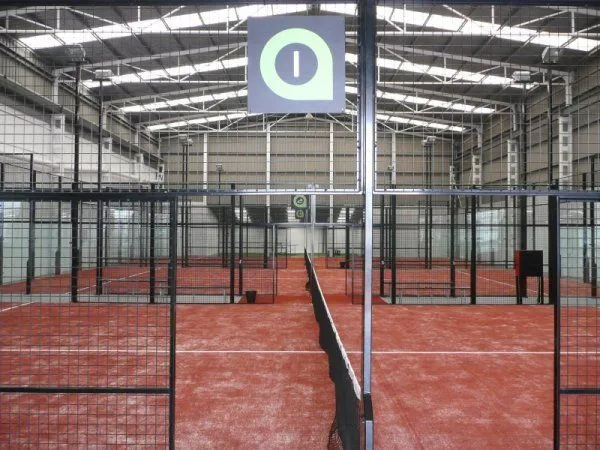 Padel Indoor Vinaròs - centro deportivo en Vinarós