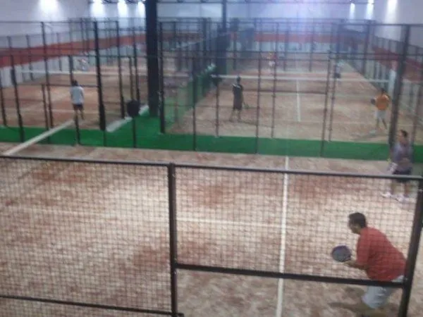 Padel La Torrecilla - centro deportivo en Córdoba