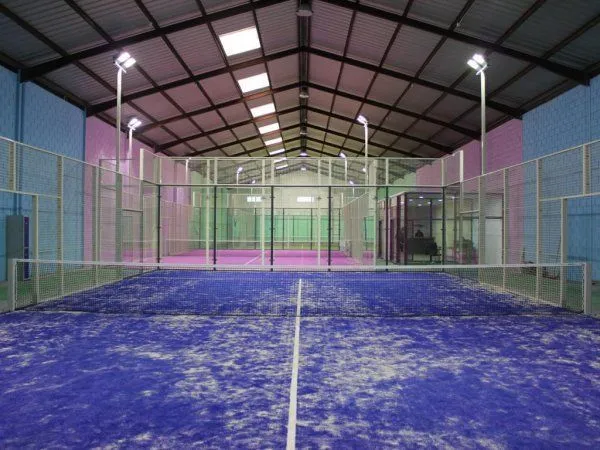 Padel Love Indoor - centro deportivo en Seseña
