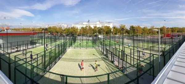 Padel Wanda Alcalá Atlético De Madrid. - centro deportivo en Alcalá de Henares